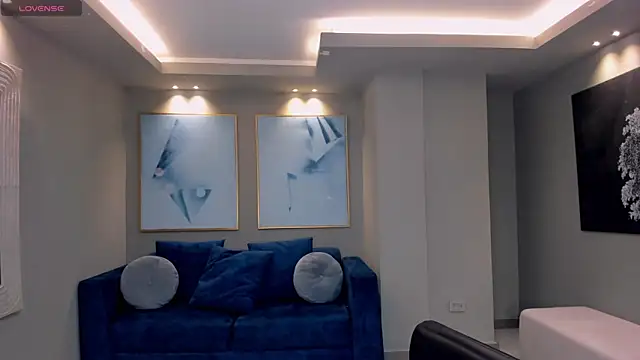 Snapshot of LucyWeiss_ chatting on 09-23-25, 07:28 LucyWeiss online show from 09-23-25, 07:28