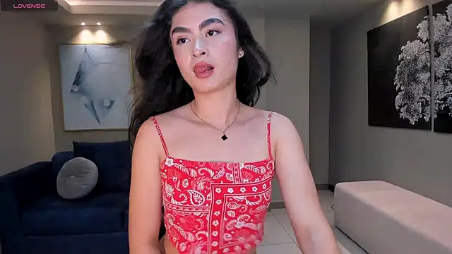 Snapshot of LucyWeiss_ chatting on 09-27-25, 08:03 LucyWeiss online show from 09-27-25, 08:03