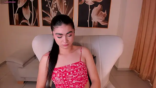 Snapshot of LucyWeiss_ chatting on 10-31-25, 10:55 LucyWeiss online show from 10-31-25, 10:55