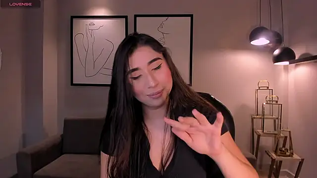 MayaMoretti  online show from 12-20-25, 04:30