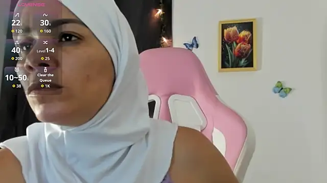 Snapshot of dalila_kemur chatting on 09-30-25, 01:32 dalila kemur online show from 09-30-25, 01:32