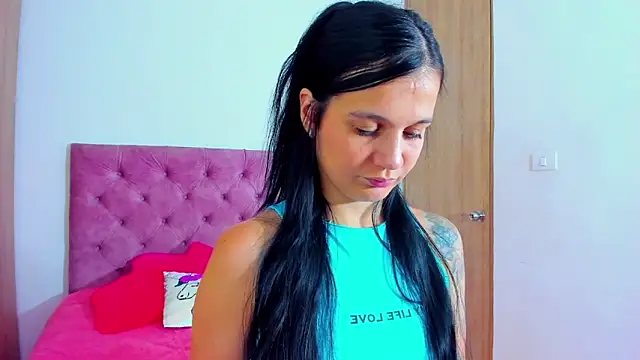 Snapshot of Marahanson chatting on 09-27-25, 07:30 Marahanson online show from 09-27-25, 07:30