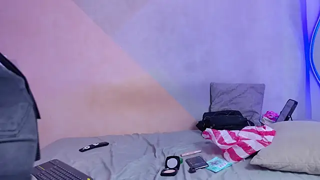 Snapshot of Danka_smith chatting on 09-12-25, 10:21 Danka smith online show from 09-12-25, 10:21