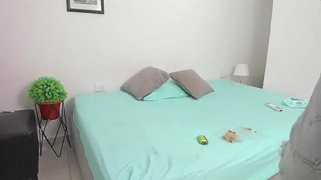 Snapshot of Danka_smith chatting on 09-18-25, 10:56 Danka smith online show from 09-18-25, 10:56