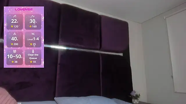 Snapshot of Noah_Rossi_ chatting on 09-09-25, 04:34 Noah Rossi online show from 09-09-25, 04:34