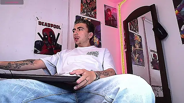 Snapshot of liamty_luxor chatting on 10-07-25, 01:58 liamty luxor online show from 10-07-25, 01:58