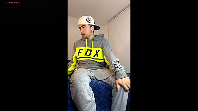 Snapshot of liamty_luxor chatting on 10-08-25, 12:08 liamty luxor online show from 10-08-25, 12:08