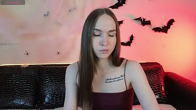 Angeel Kate online show from 10-22-25, 06:35