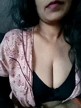 Deepa Sharma143 online show from 12-22-25, 02:08