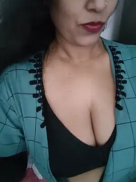 Snapshot of Deepa_Sharma143 chatting on 06-20-26, 02:03 Deepa Sharma143 online show from 06-20-26, 02:03