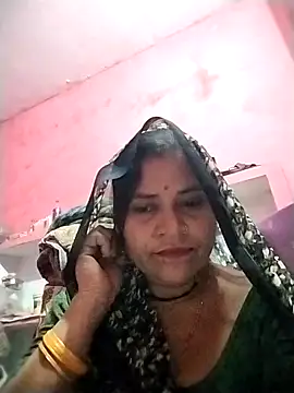 Snapshot of Hot_babli54 chatting on 10-18-25, 03:13 Hot babli54 online show from 10-18-25, 03:13