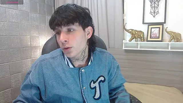 Iantwink18 online show from 11-10-25, 11:04