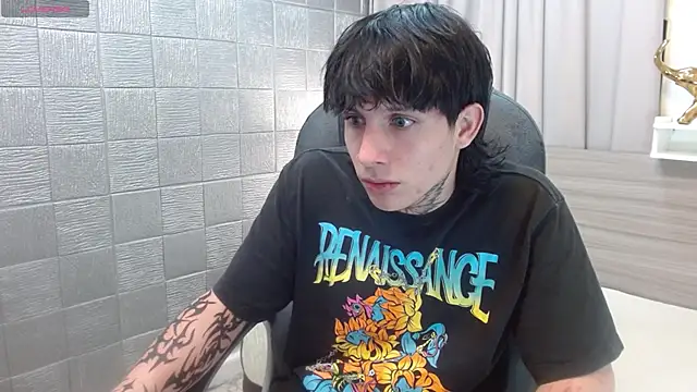 Iantwink18 online show from 11-19-25, 03:12