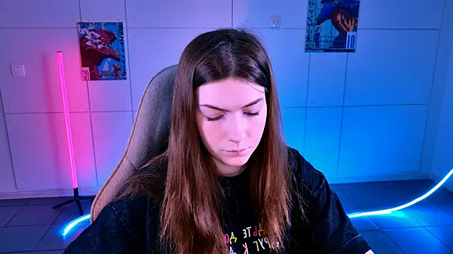 AliceCUNTach online show from 11-14-25, 05:06