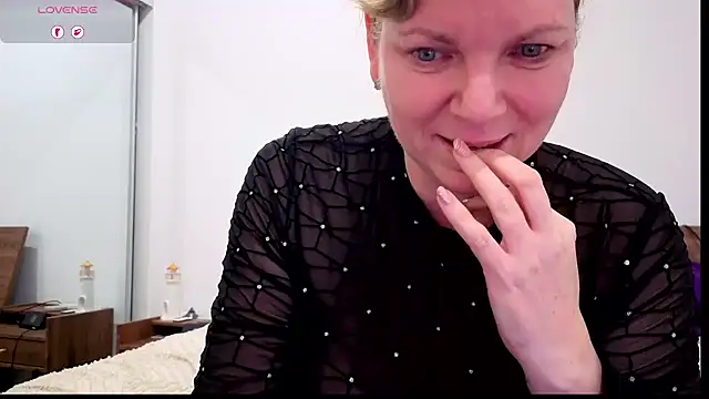 aussiepeaches online show from 07-01-26, 11:01