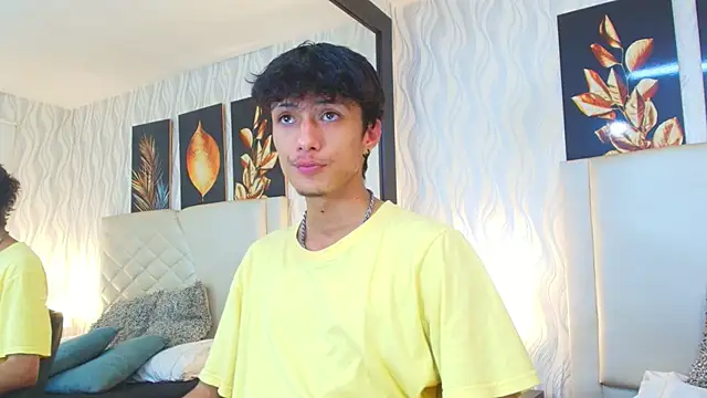 Snapshot of Lean_Portman chatting on 11-12-25, 09:25 Lean Portman online show from 11-12-25, 09:25