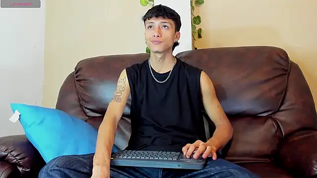 Lean Portman online show from 03-17-26, 02:20