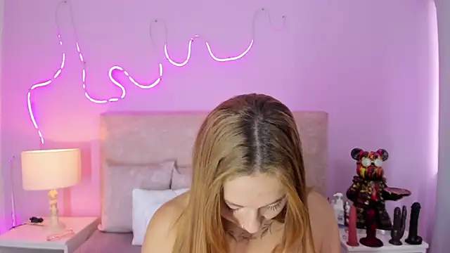 EmaRae1499 online show from 11-11-25, 12:27