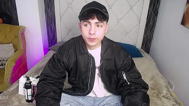 SamuFOXXX online show from 10-21-25, 08:20