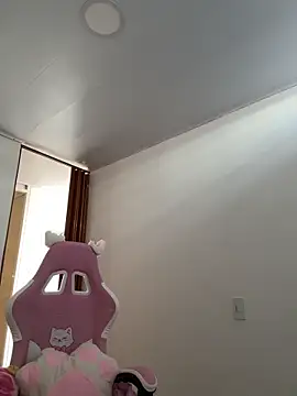 Snapshot of Angeldusttt chatting on 10-16-25, 03:46 Angeldusttt online show from 10-16-25, 03:46