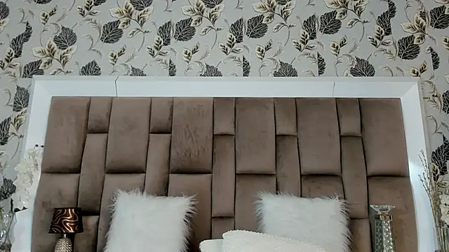 LizaMintelli online show from 11-29-25, 12:52