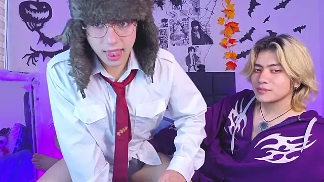 Vamps Lovers online show from 10-20-25, 01:00