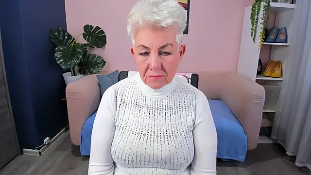 HotandMature online show from 11-05-25, 08:25