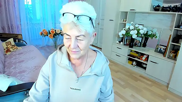 HotandMature online show from 12-22-25, 10:12