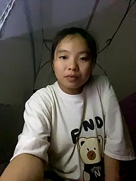 Snapshot of viluna chatting on 10-16-25, 01:56 viluna online show from 10-16-25, 01:56