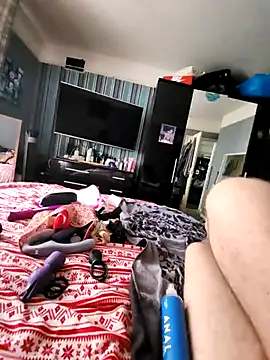 MysteriousToy4 online show from 09-19-25, 02:18