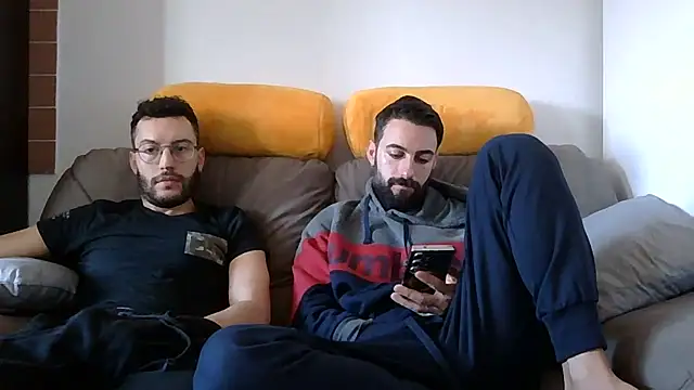 Amicisegreti online show from 02-17-26, 09:17