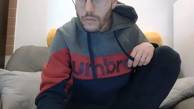 Amicisegreti online show from 03-19-26, 06:28