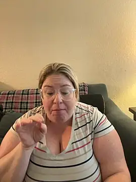 sexymommy1988 online show from 09-24-25, 05:05