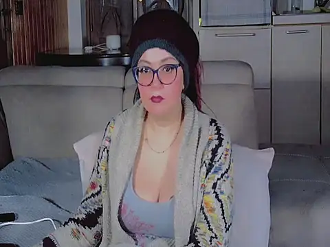 sola1213 online show from 02-15-26, 05:04