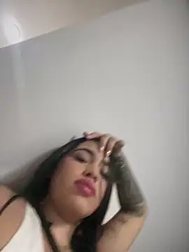 SofiaWildee online show from 10-08-25, 11:02