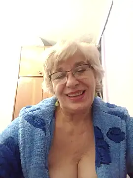 52MiaLove02 online show from 01-09-26, 05:59