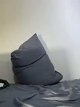 Liarmosca21 online show from 11-23-25, 02:06