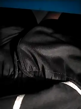 Thanhk77777 online show from 11-08-25, 11:32