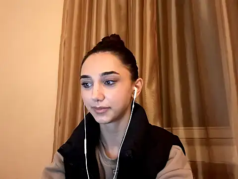 LinaMour online show from 10-03-25, 10:07