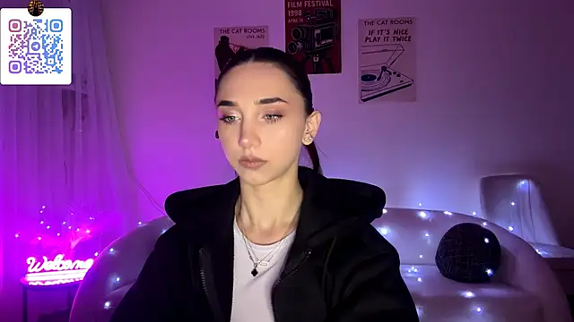 LinaMour online show from 03-27-26, 10:53