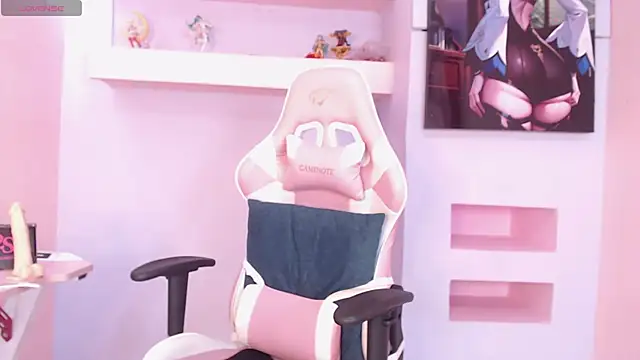 SkylerBloomm online show from 09-15-25, 03:06