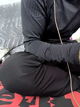 Snapshot of yazinyazin1 chatting on 11-23-25, 07:35 yazinyazin1 online show from 11-23-25, 07:35