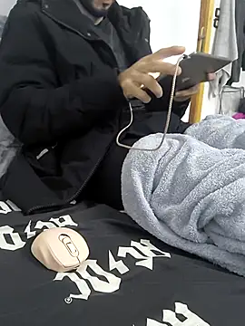 Snapshot of yazinyazin1 chatting on 11-30-25, 09:08 yazinyazin1 online show from 11-30-25, 09:08