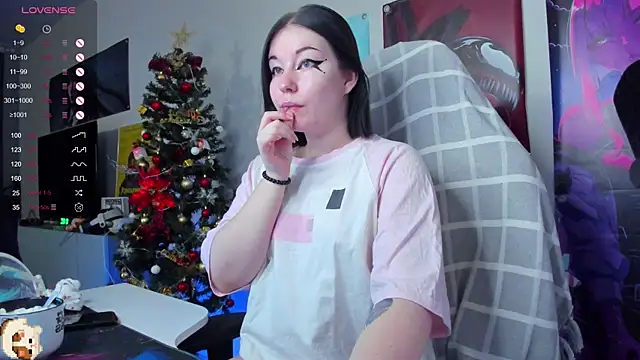 MargarettRose online show from 12-23-25, 03:15