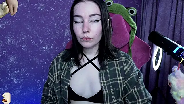 Snapshot of MargarettRose chatting on 06-30-26, 04:02 MargarettRose online show from 06-30-26, 04:02