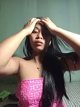 Snapshot of UrSweetAsianLady_02 chatting on 06-27-26, 01:10 UrSweetAsianLady 02 online show from 06-27-26, 01:10
