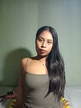 Snapshot of UrSweetAsianLady_02 chatting on 07-17-26, 01:23 UrSweetAsianLady 02 online show from 07-17-26, 01:23