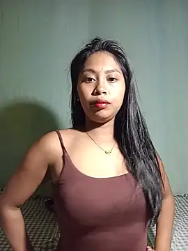 Snapshot of UrSweetAsianLady_02 chatting on 07-21-26, 06:05 UrSweetAsianLady 02 online show from 07-21-26, 06:05