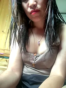 Snapshot of tuyetnhi-00 chatting on 09-15-25, 02:55 tuyetnhi-00 online show from 09-15-25, 02:55