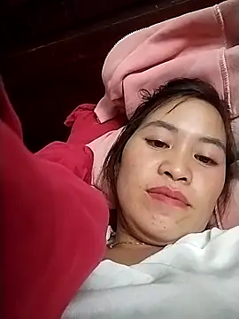 Snapshot of tuyetnhi-00 chatting on 10-04-25, 05:00 tuyetnhi-00 online show from 10-04-25, 05:00